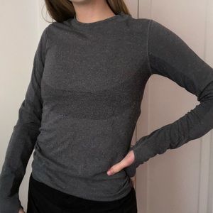 Lululemon inspired grey long sleeve!!